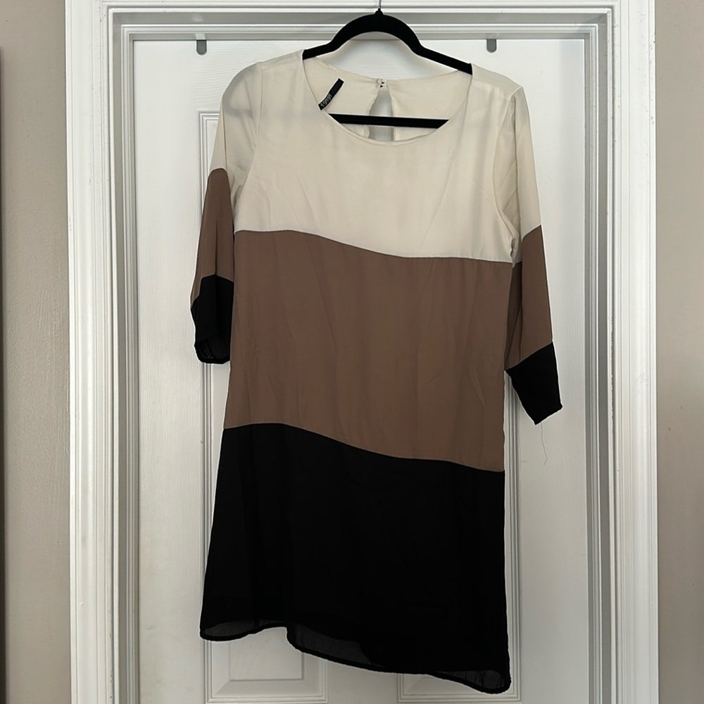 Lulus colorblock dress 
Size small